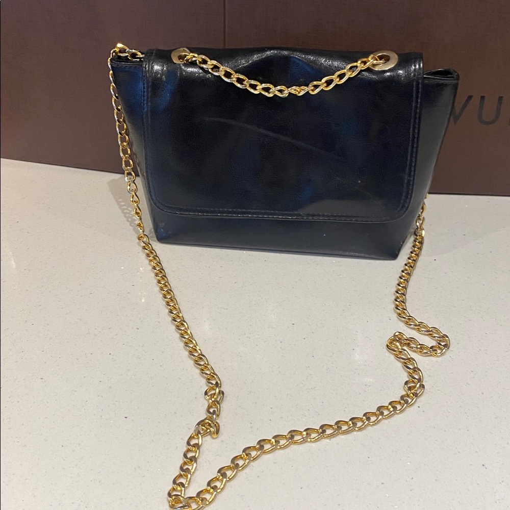Black Maxime Moda Gold Chain Shoulder Bag from Italy - Picture 5 of 13